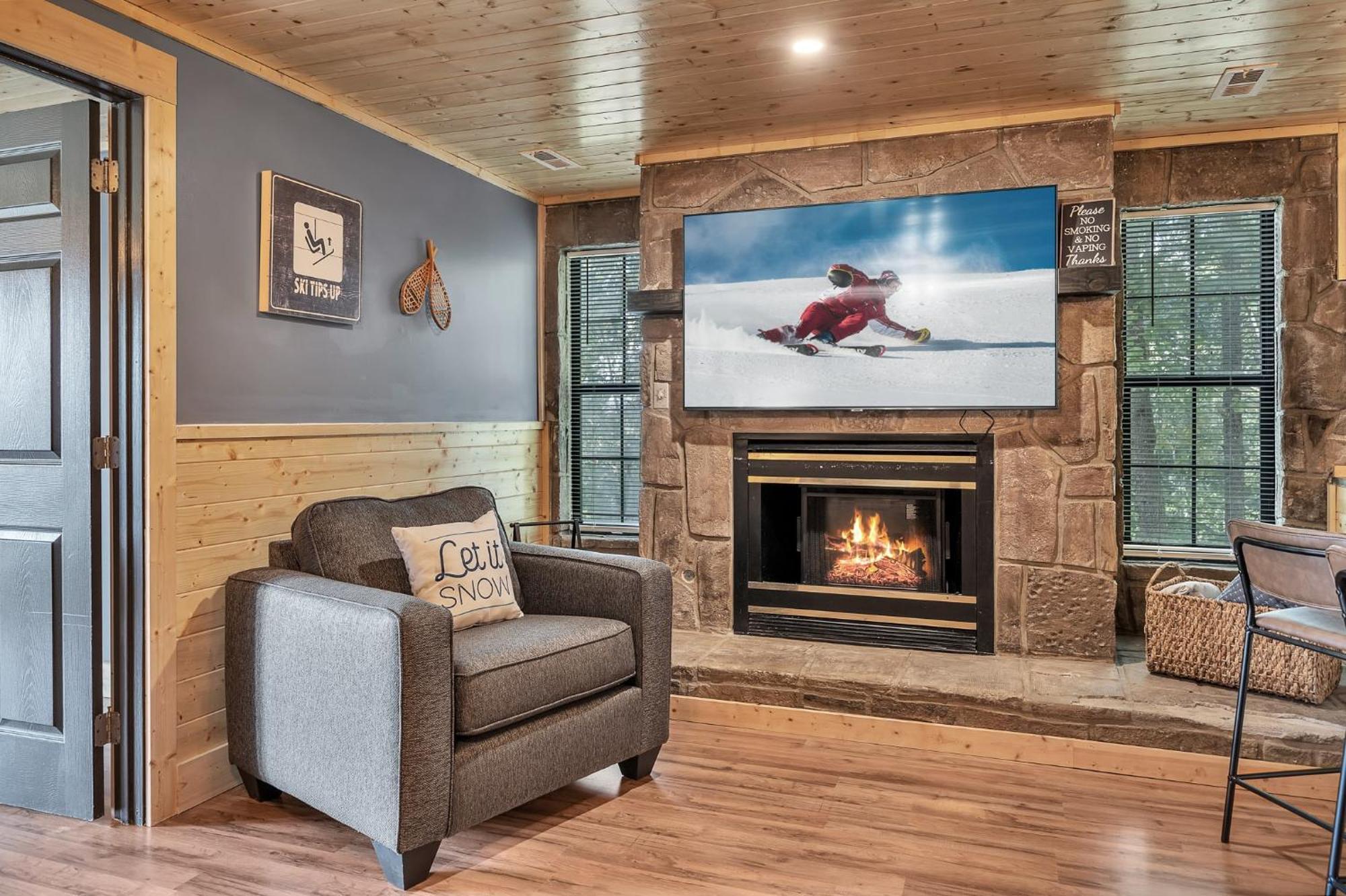Mountain Views At Dolly'S Castle Unit 2 Apartamento Sevierville Exterior foto